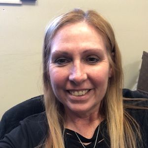 Meet your Posher, Lesslie